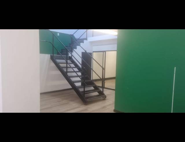 BUSINESS PROPERTY TO RENT IN MOWBRAY